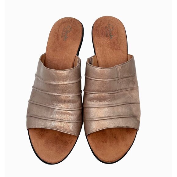 CLARKS ARTISAN METALLIC MUTED GOLD LEATHER WEDGE SANDALS - 11 - Picture 11 of 12